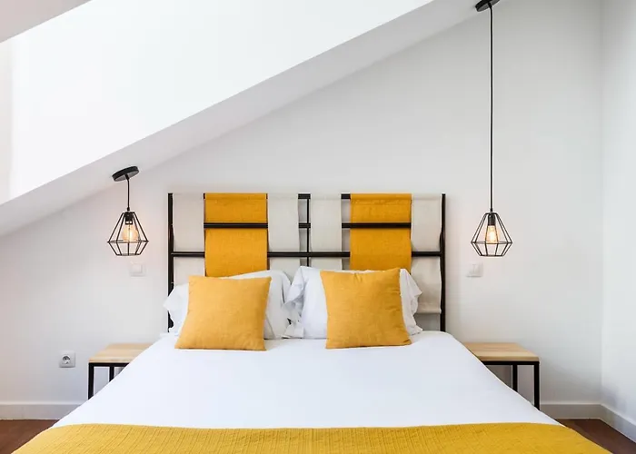 Stunning And Spacious Lofts Just By Graca And Alfama * Lisboa