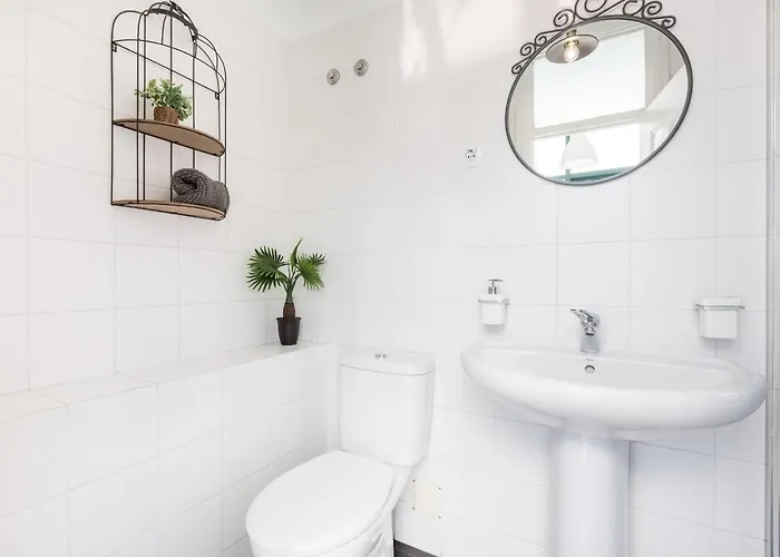 Stunning And Spacious Lofts Just By Graca And Alfama Апартаменти