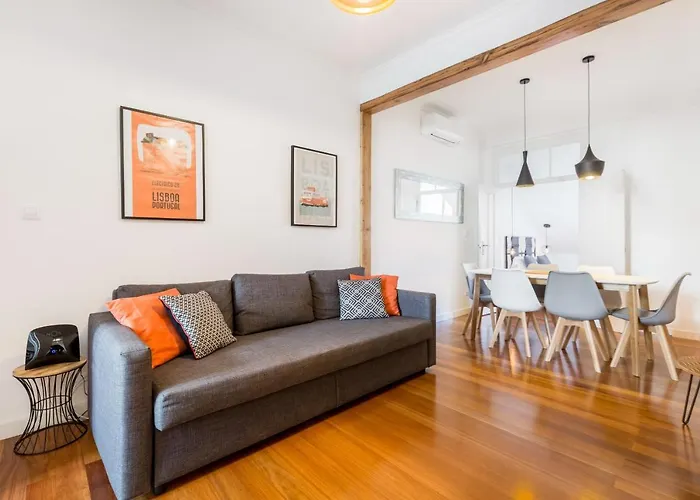 Stunning And Spacious Lofts Just By Graca And Alfama Апартаменти *