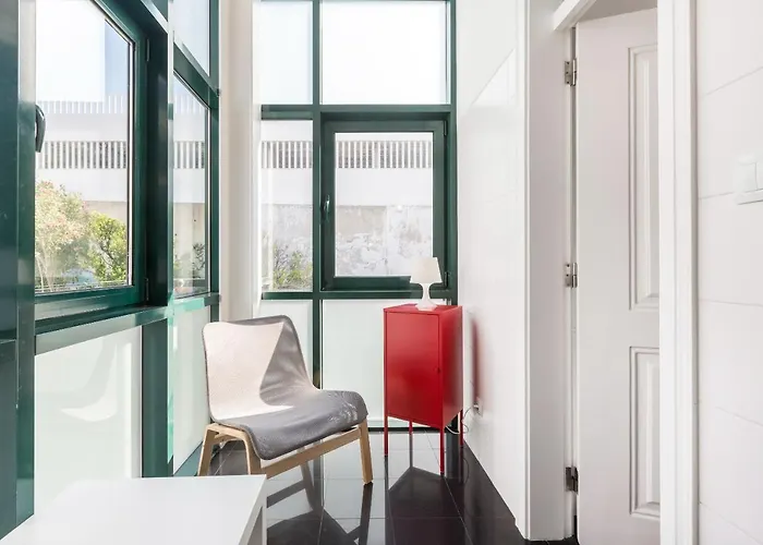 Апартаменти Stunning And Spacious Lofts Just By Graca And Alfama