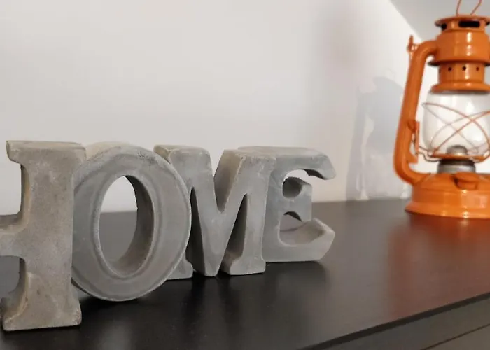 Апартаменти Stunning And Spacious Lofts Just By Graca And Alfama